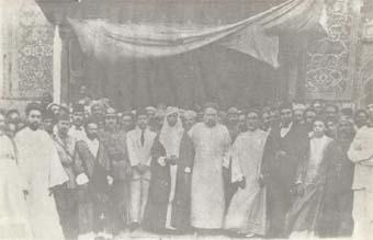زيارة الملك فيصل الاول للروضة العباسية بكربلاء سنة 1921